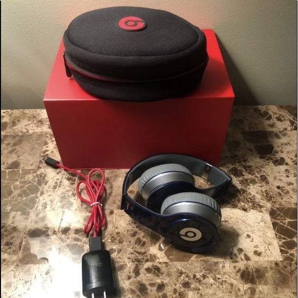 Wireless beats headphones - Picture 3 of 3
